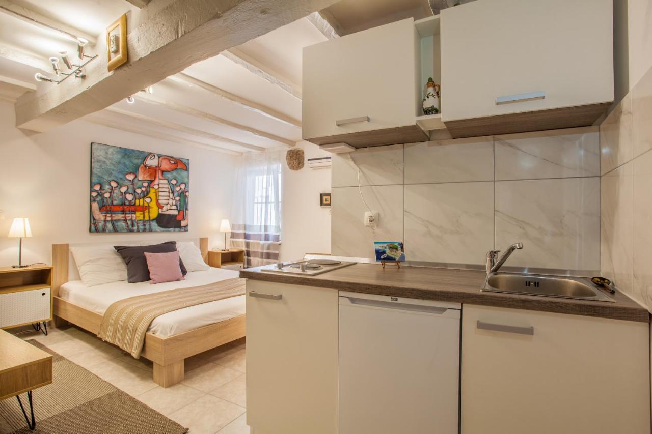 Honey Art Apartment Đảo Đảo Cres Ngoại thất bức ảnh